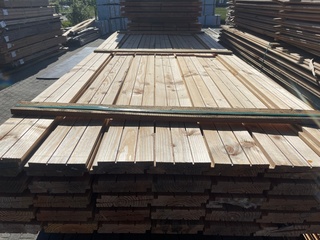 Ca. 72x Douglas Zweeds Rabat, 26x160mm, lengte 300cm